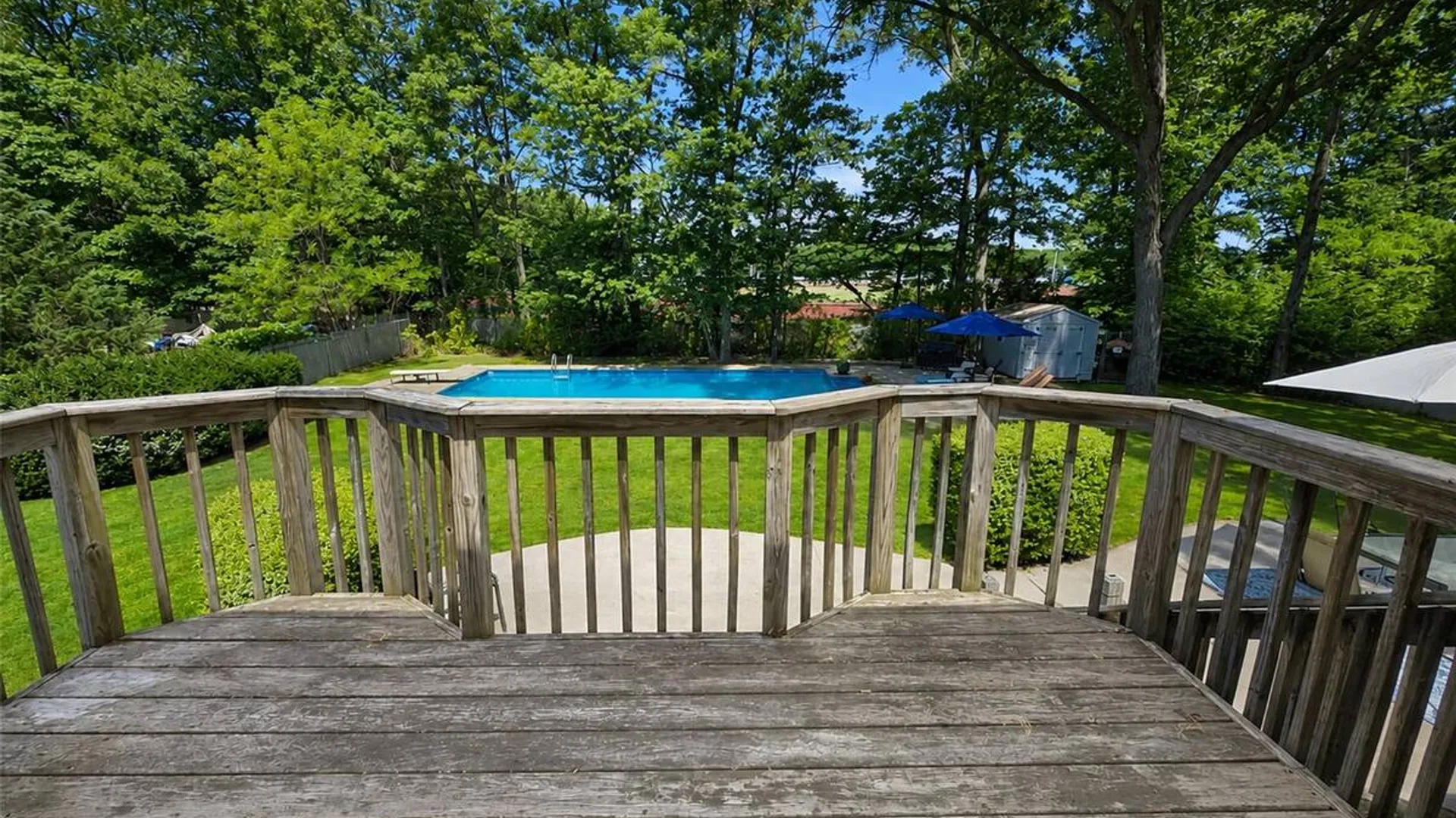 Property at 15 Cabin Lane, East Setauket, NY 11733 25