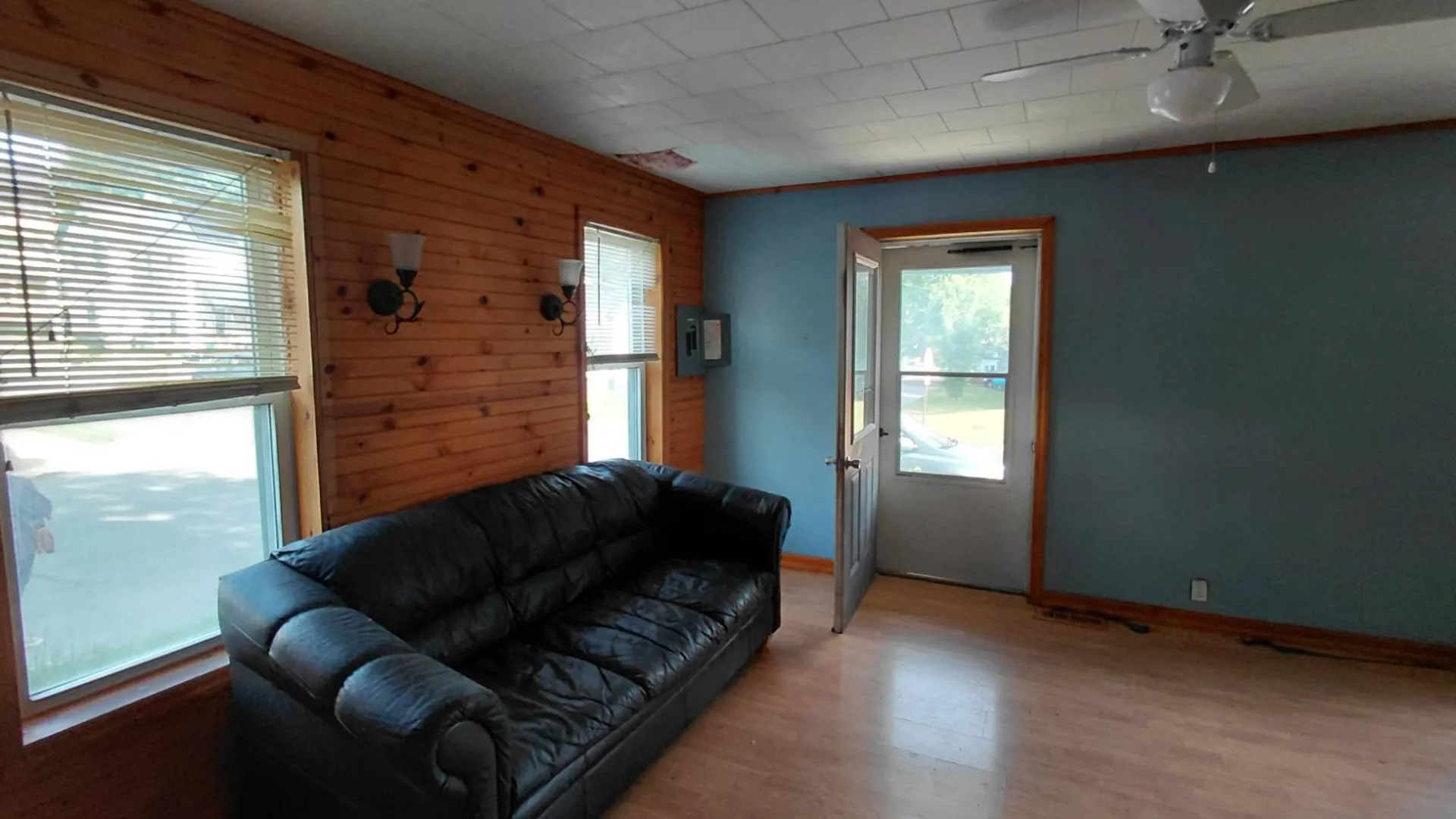 Property at 11 Oakland Ave, Gloversville, NY 12078 15