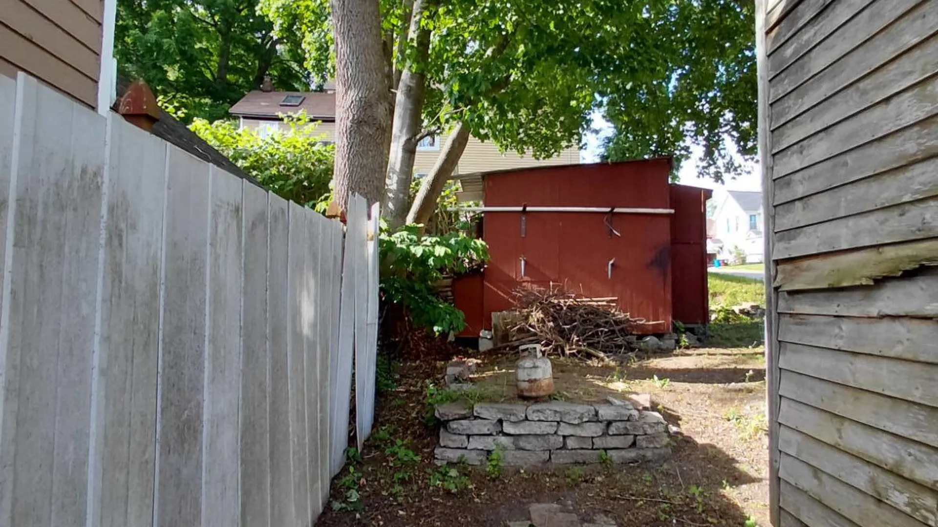 Property at 11 Oakland Ave, Gloversville, NY 12078 4