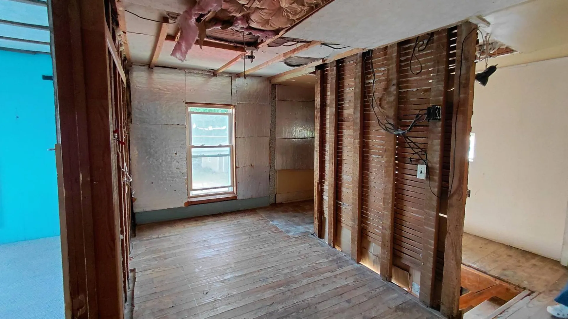 Property at 11 Oakland Ave, Gloversville, NY 12078 6