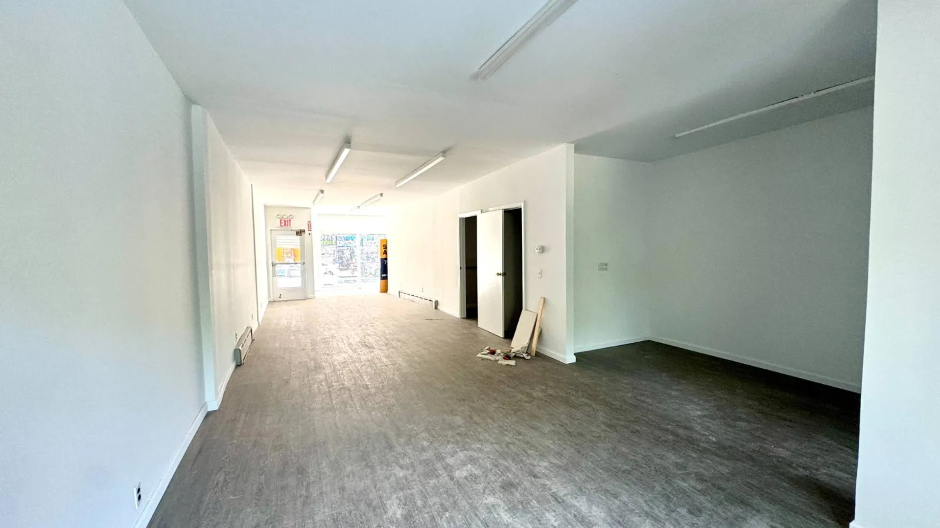 Property at 67-05 Roosevelt Avenue, Woodside, NY 11377 4