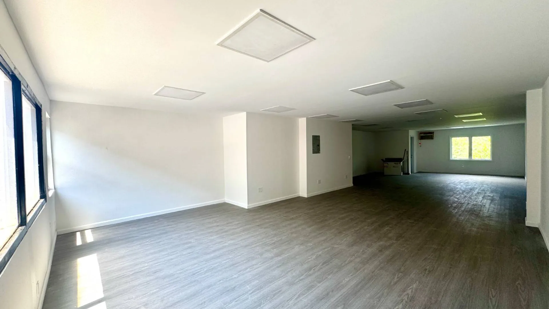 Property at 67-05 Roosevelt Avenue, Woodside, NY 11377 6