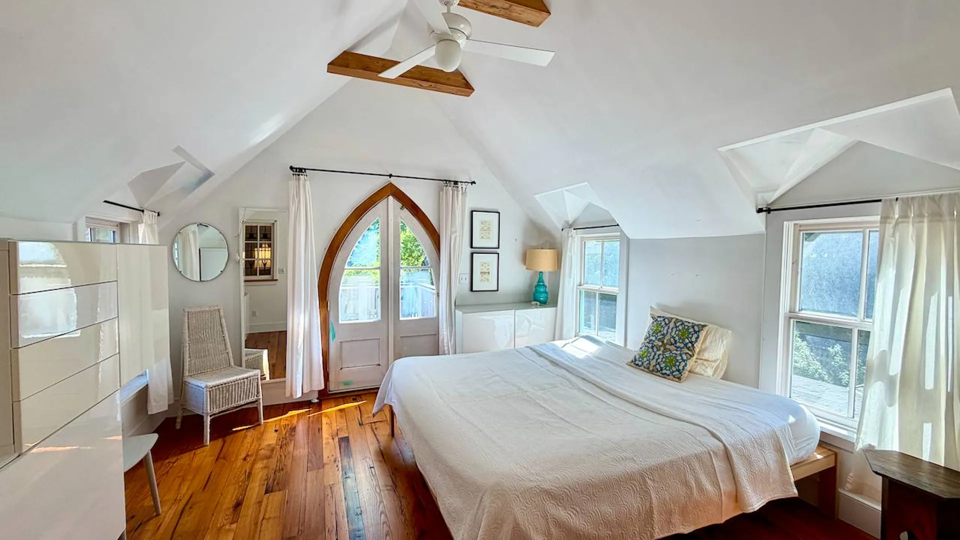 Property at 26 New York Ave, Shelter Island Heights, NY 11965 18