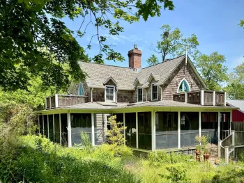 Property at 26 New York Ave, Shelter Island Heights, NY 11965