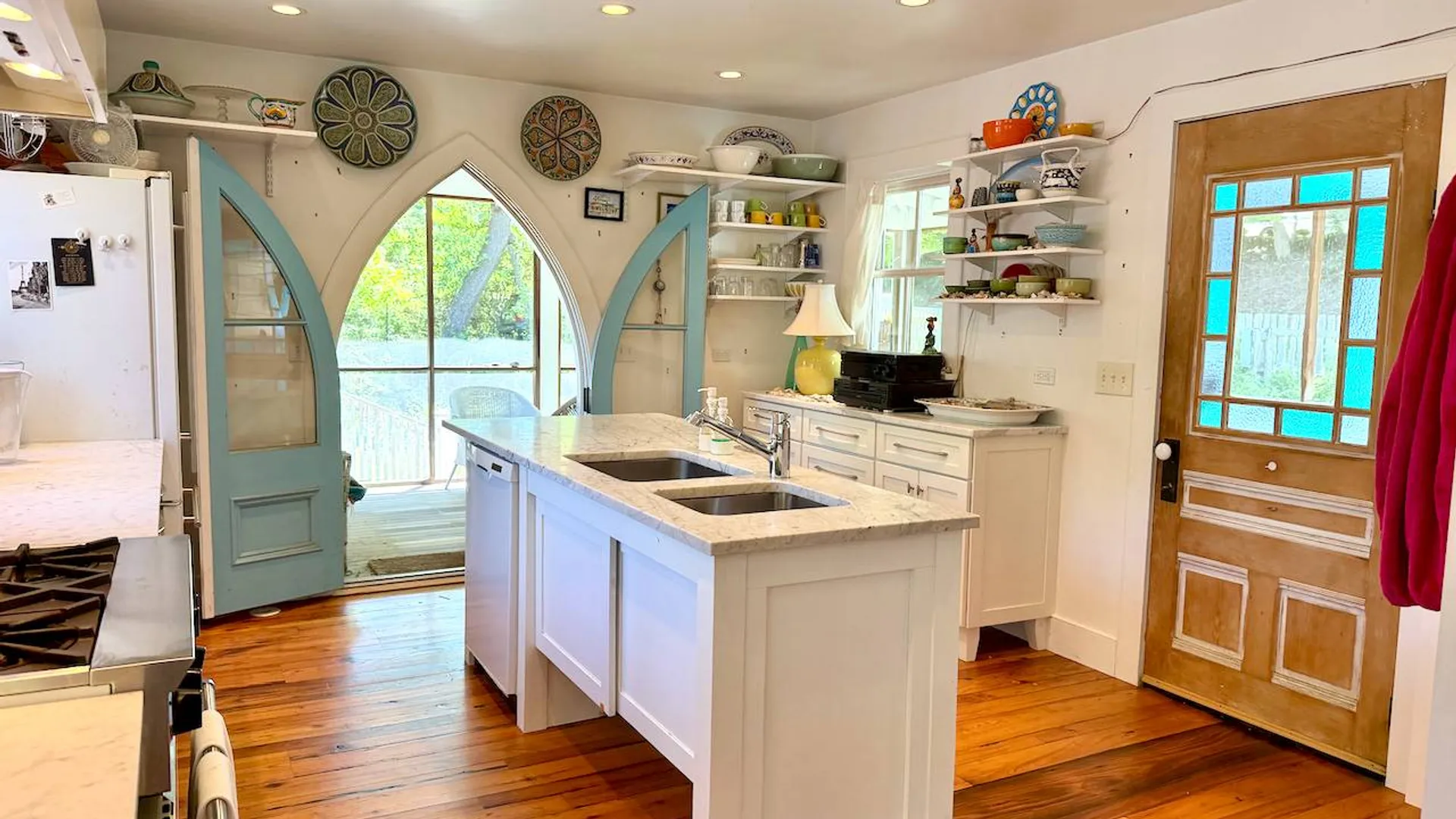 Property at 26 New York Ave, Shelter Island Heights, NY 11965 6