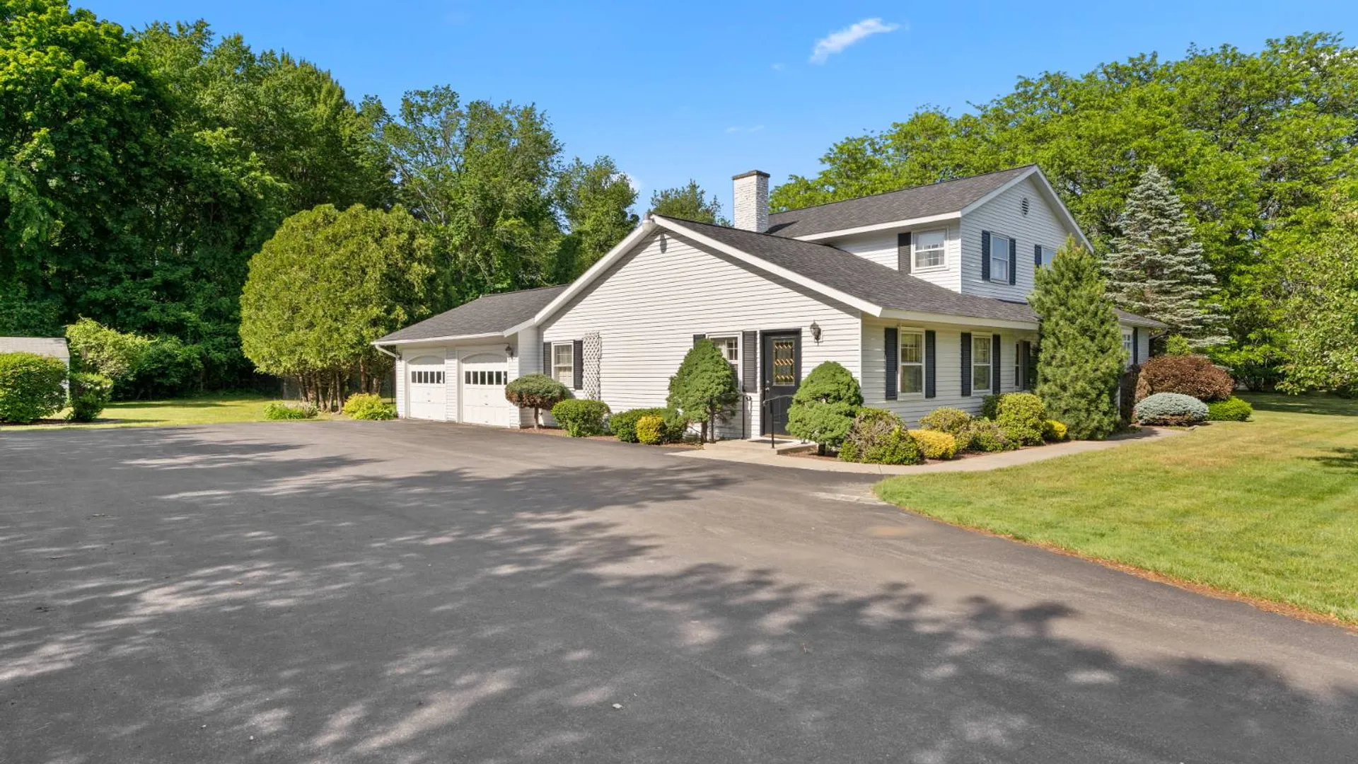 Property at 39 Glenridge Rd, Schenectady, NY 12302 2