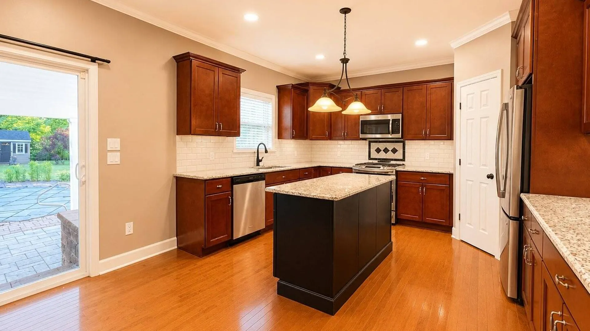 Property at 1012 Gideon Trce, Schenectady, NY 12302 7