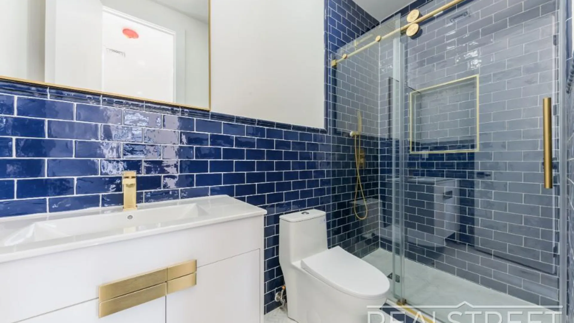 Property at 10 Marconi Pl, BROOKLYN, NY 11233 7