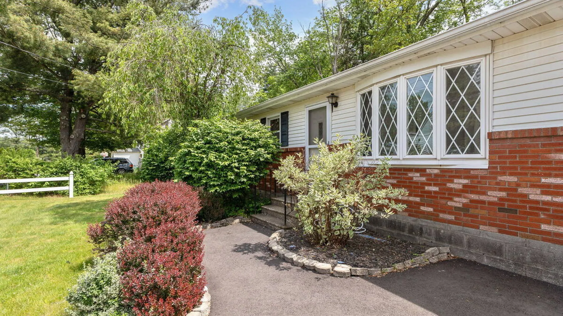 Property at 102 Evans Road, Rotterdam, NY 12306 3