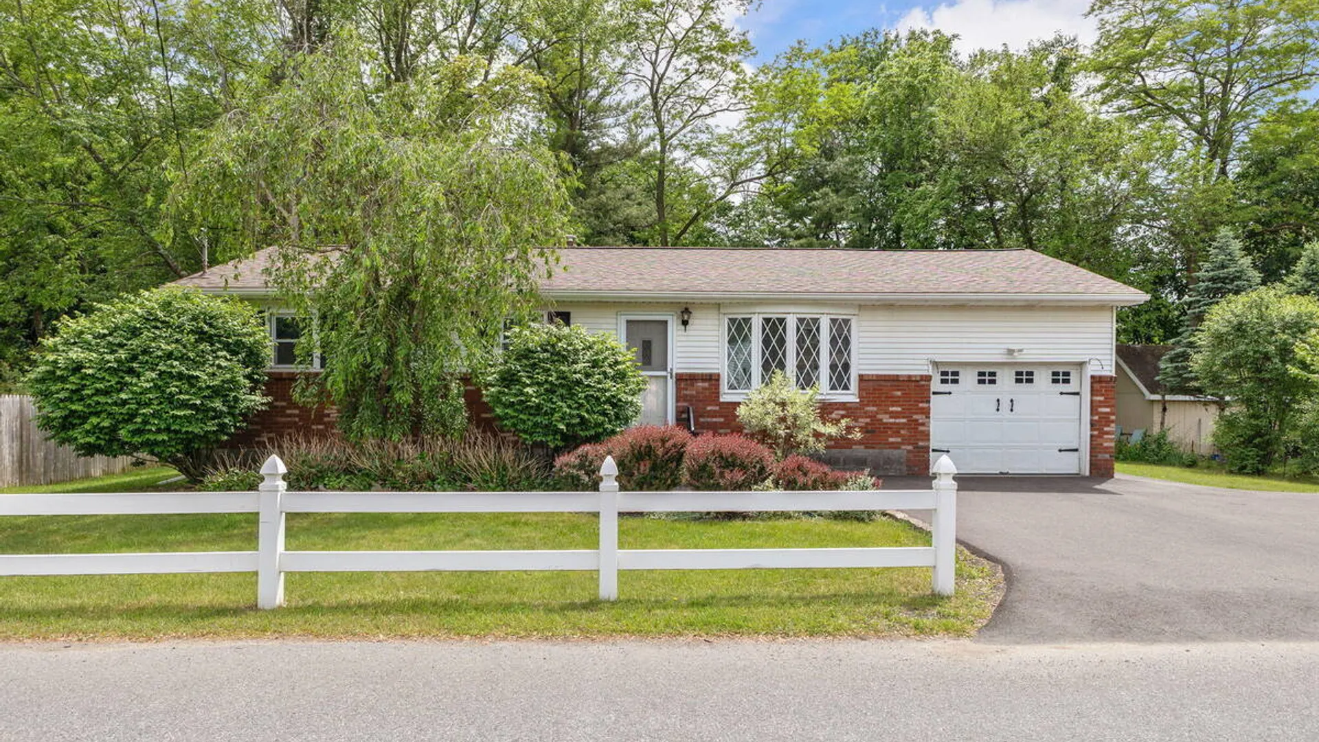 Property at 102 Evans Road, Rotterdam, NY 12306 36