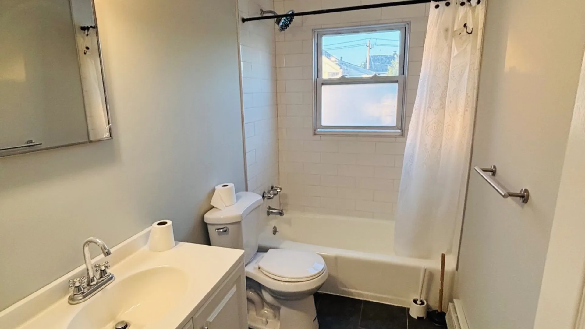 Property at 38 First St, Glen Cove, NY 11542 9