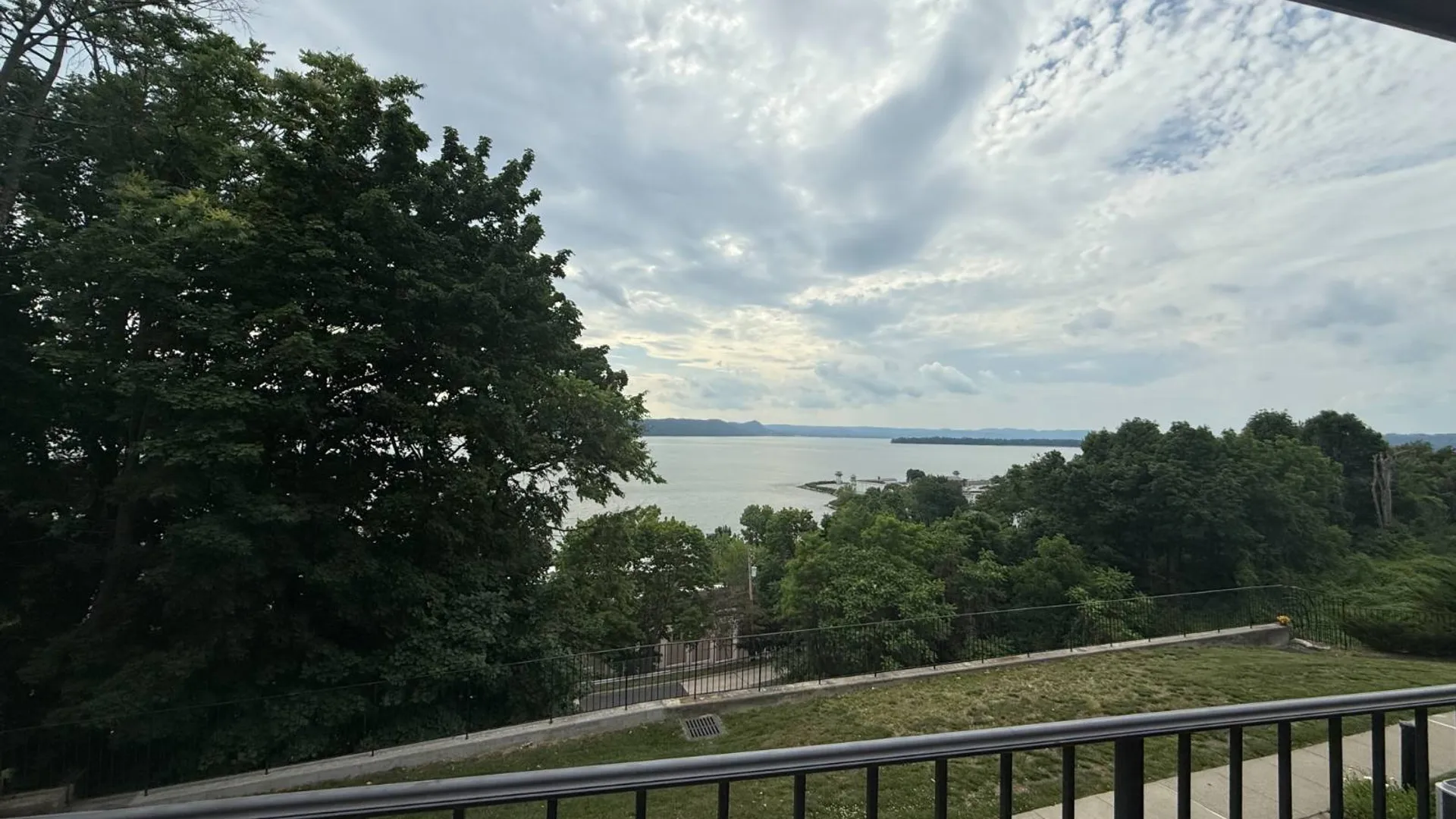 Property at 23 Hudson Point Ln, Ossining, NY 10562 3