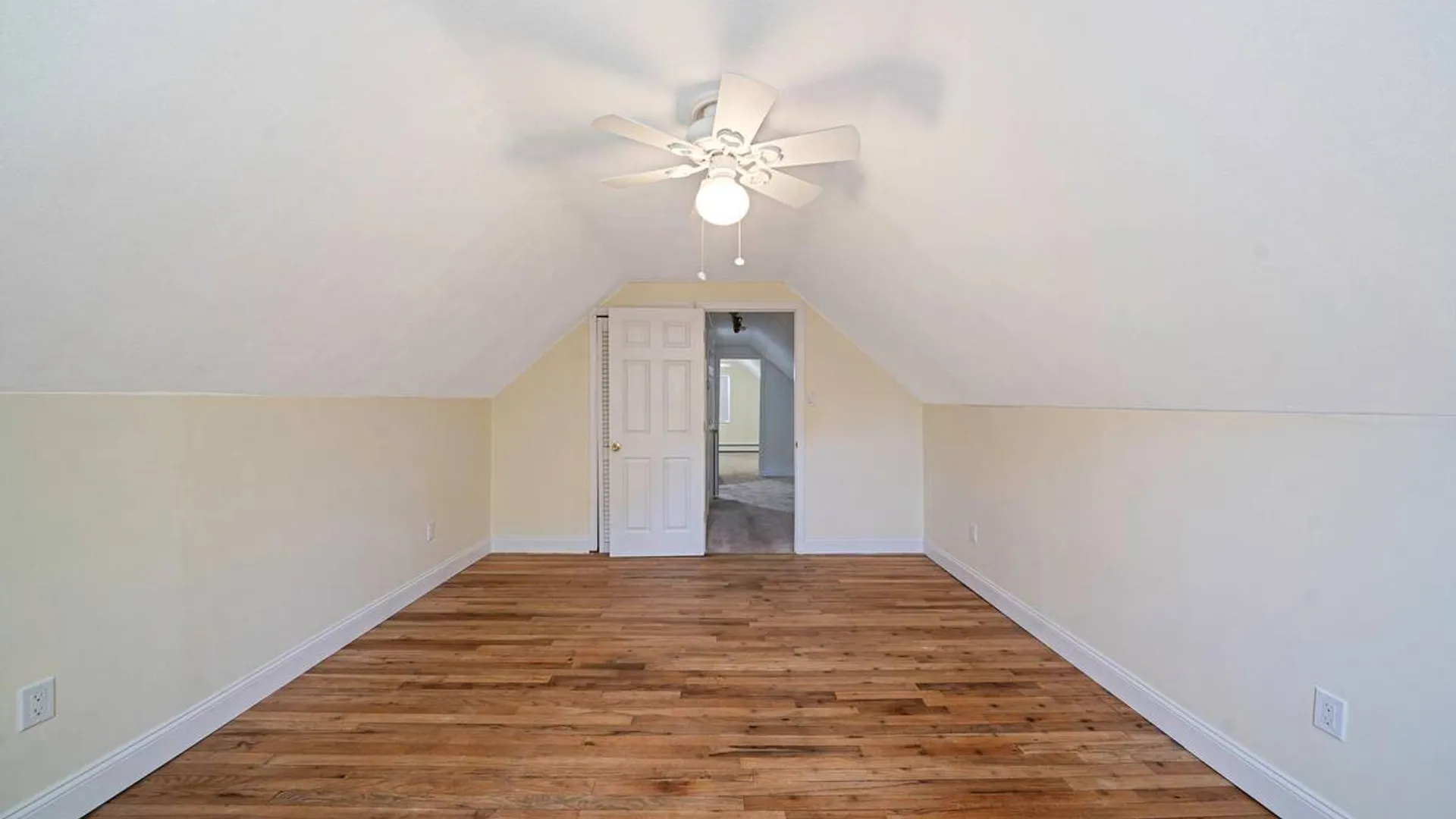 Property at 457 Peconic Street, Ronkonkoma, NY 11779 20