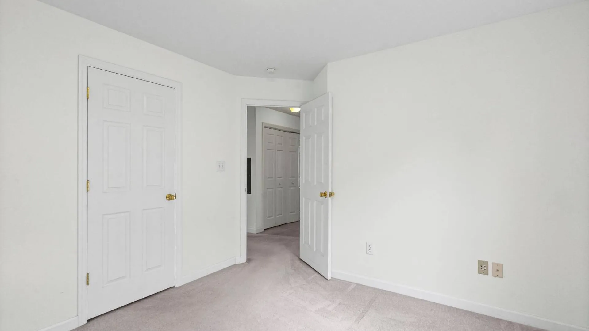 Property at 43 Morning Glory Way, Schenectady, NY 12306 27