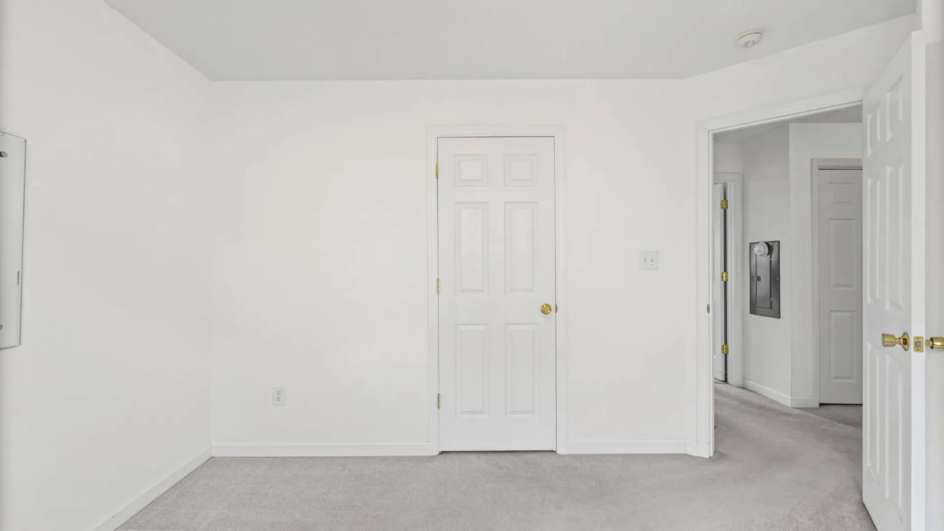 Property at 43 Morning Glory Way, Schenectady, NY 12306 28