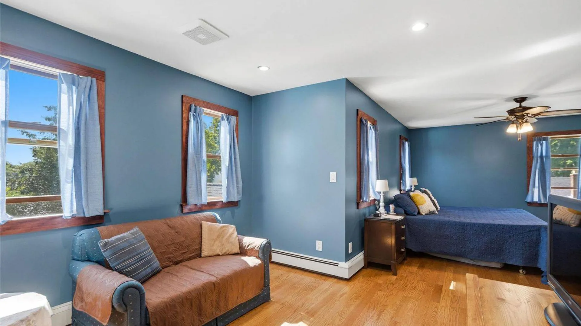 Property at 2185 Sycamore Ave, Ronkonkoma, NY 11779 31