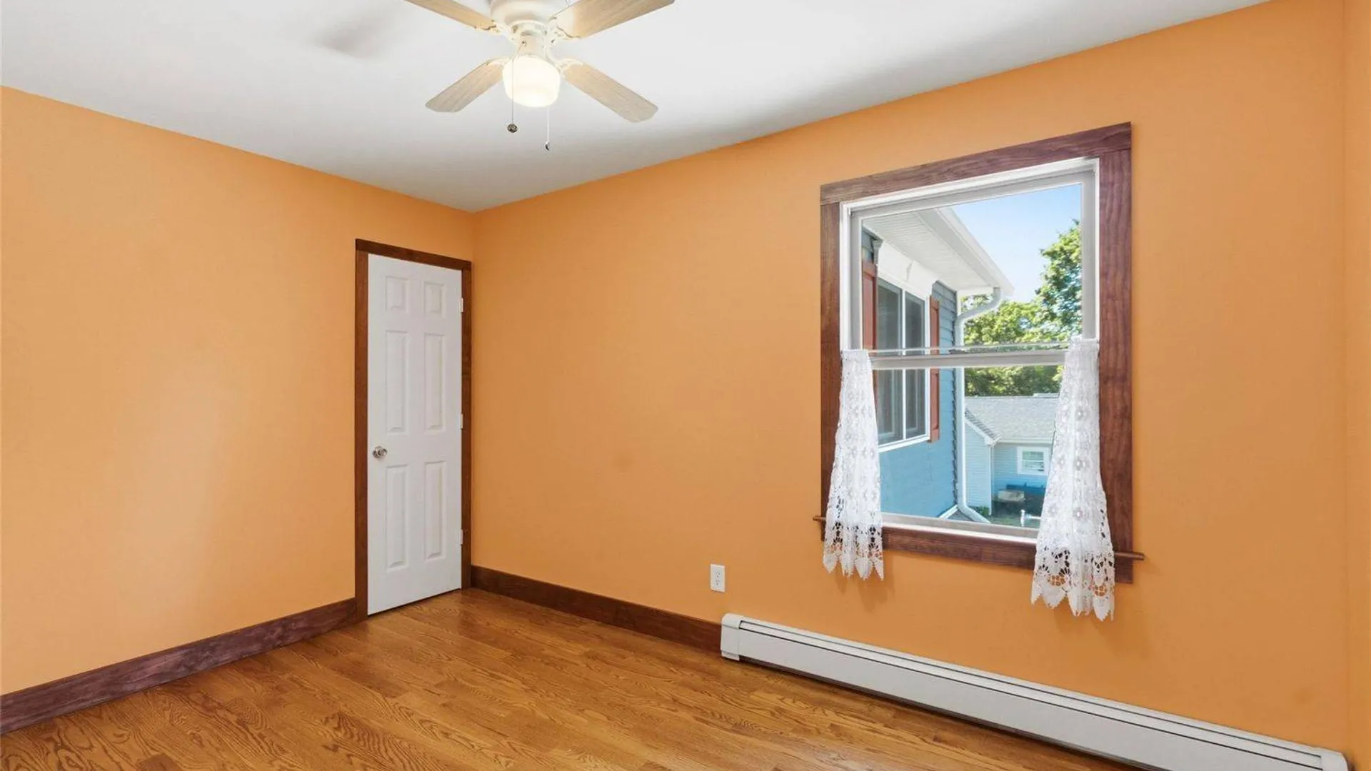Property at 2185 Sycamore Ave, Ronkonkoma, NY 11779 36