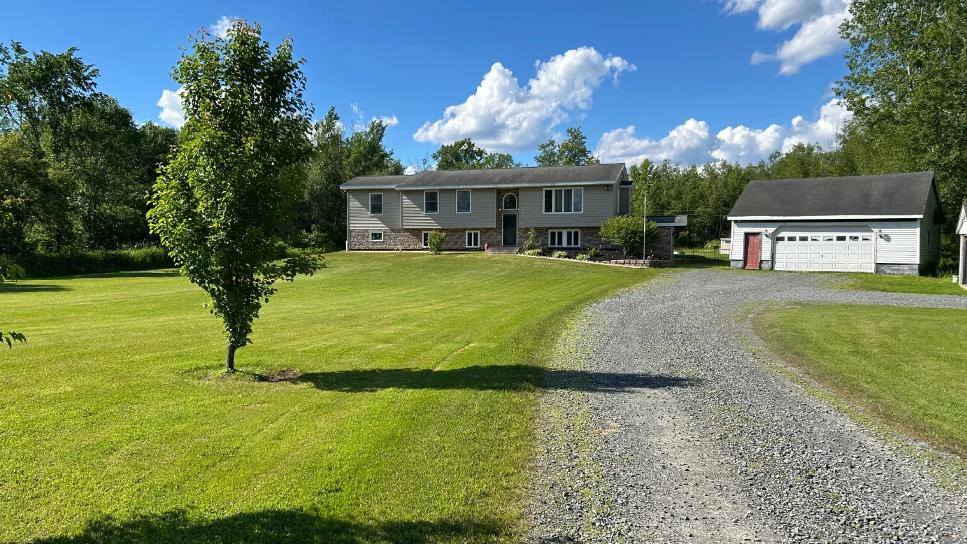 Property at 123 Stairs Rd, Amsterdam, NY 12010 2