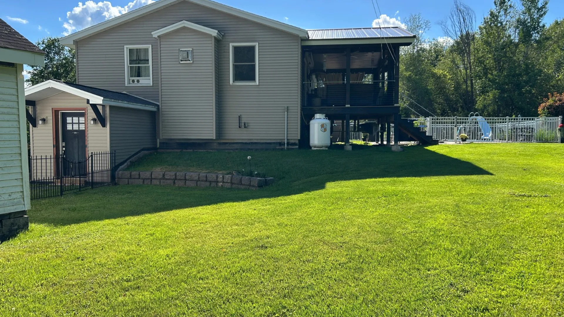 Property at 123 Stairs Rd, Amsterdam, NY 12010 36