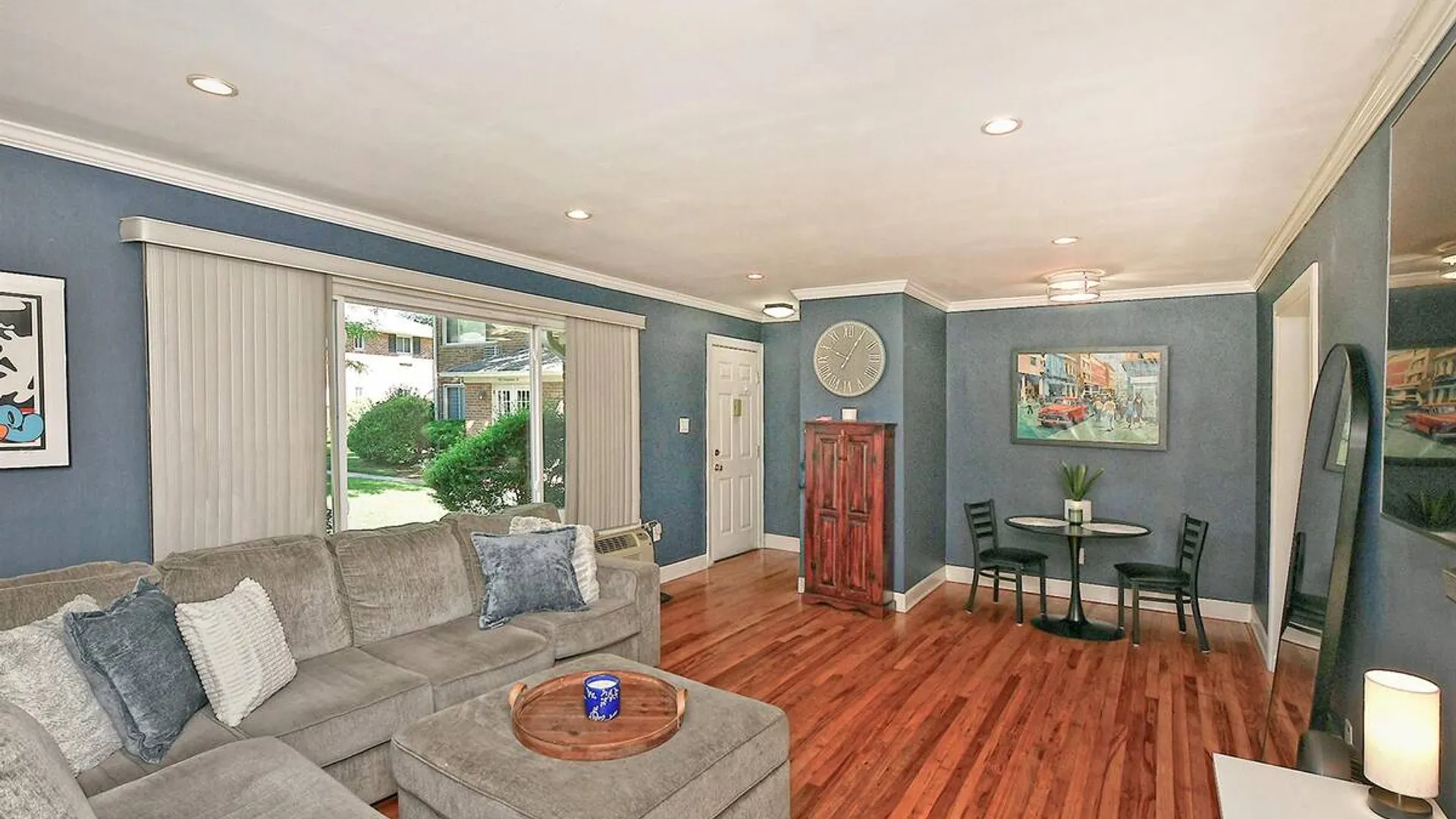 Property at 172 Edmunton Drive, North Babylon, NY 11703 6