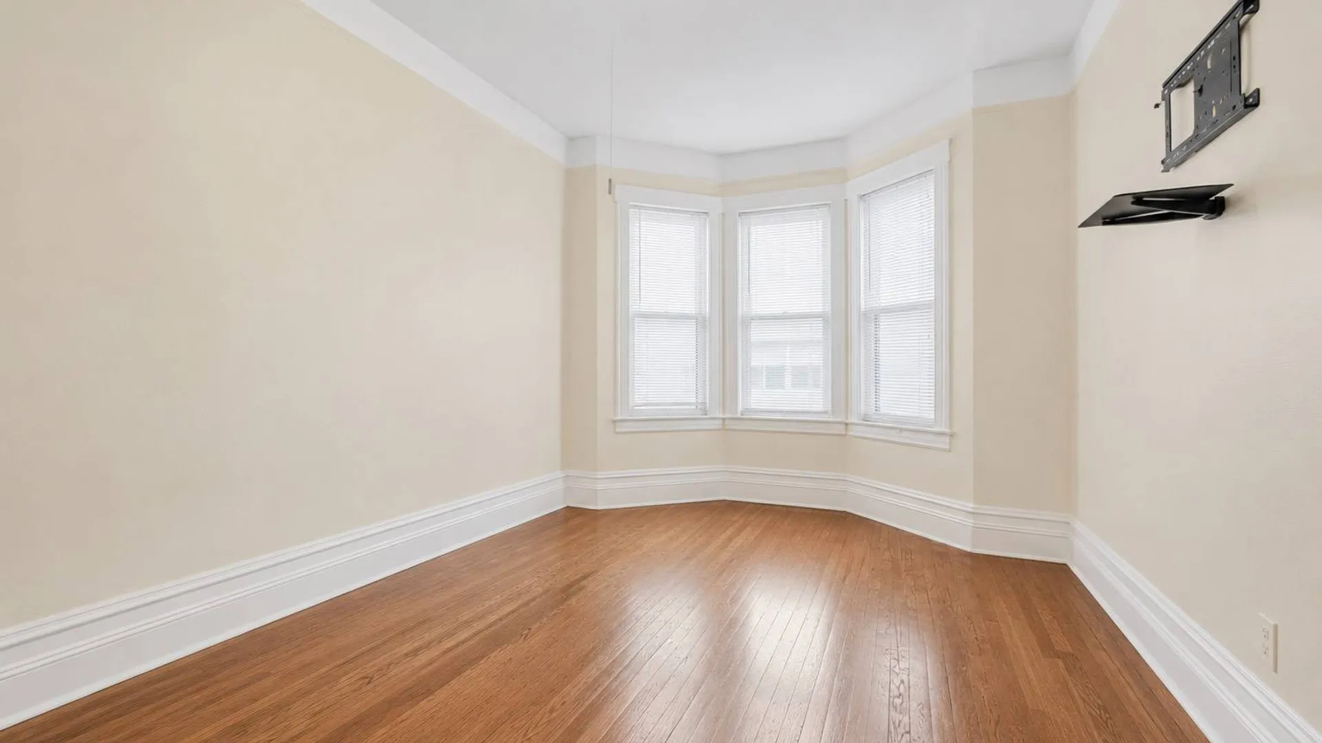 Property at 123 Oliver Ave, Yonkers, NY 10701 10