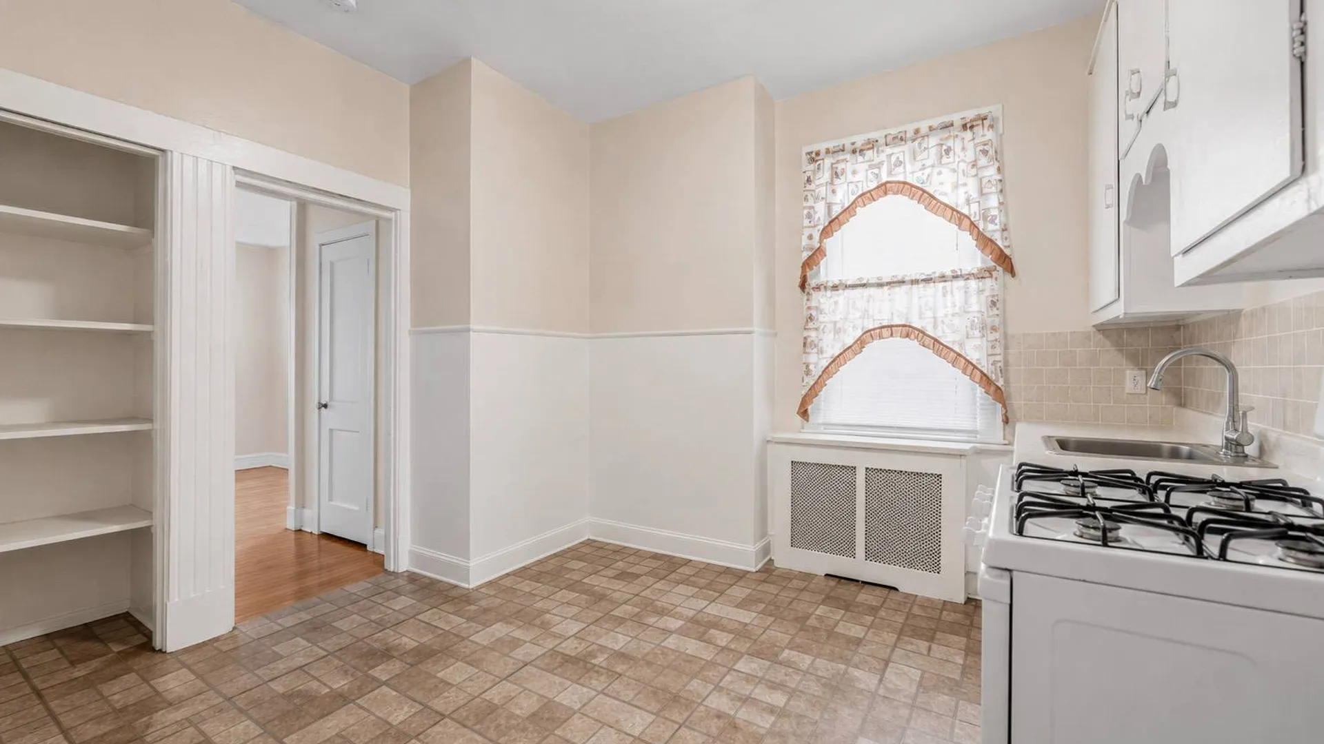 Property at 123 Oliver Ave, Yonkers, NY 10701 7