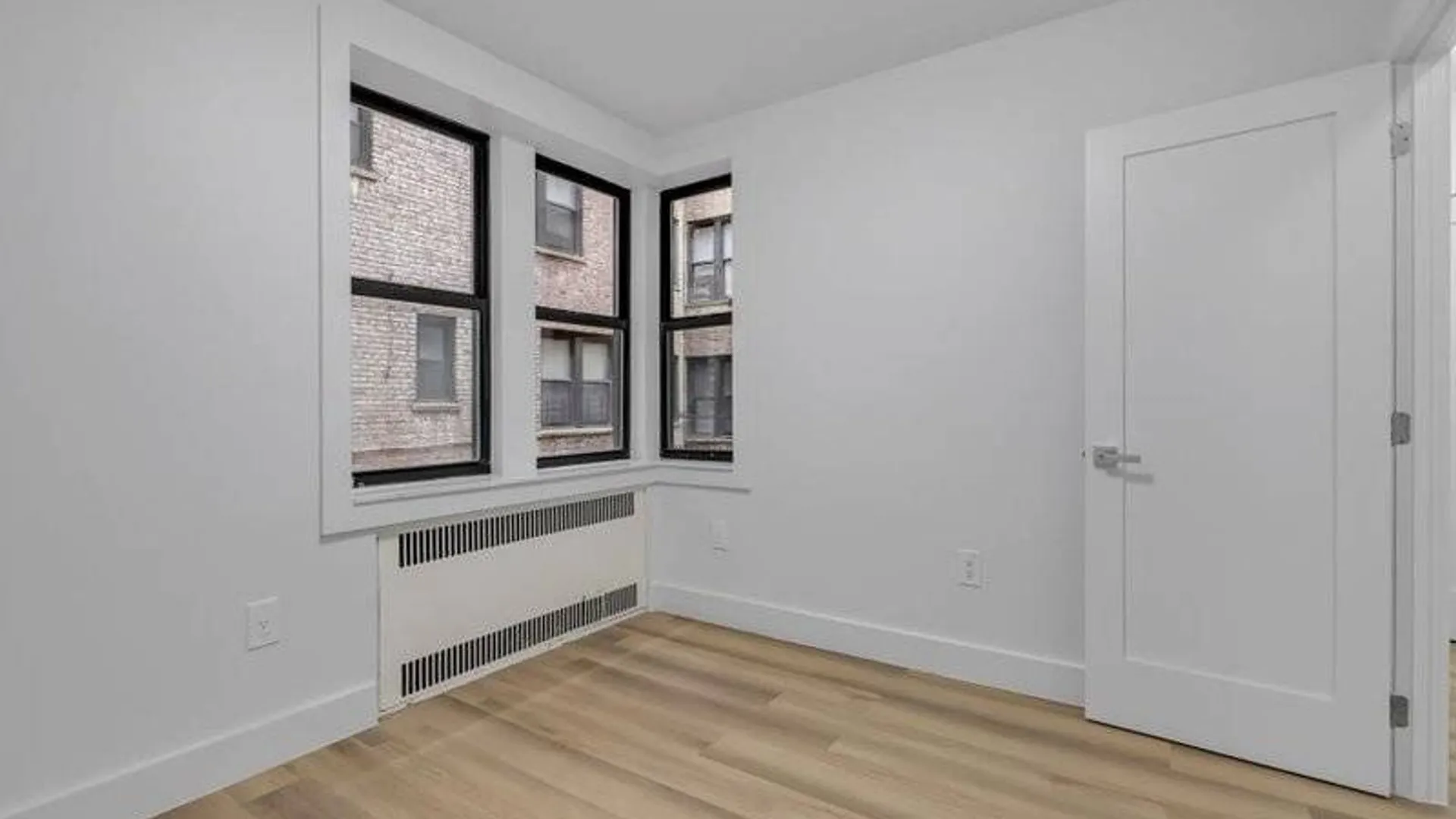 Property at 300 Ocean Parkway, Brooklyn, NY 11218 12