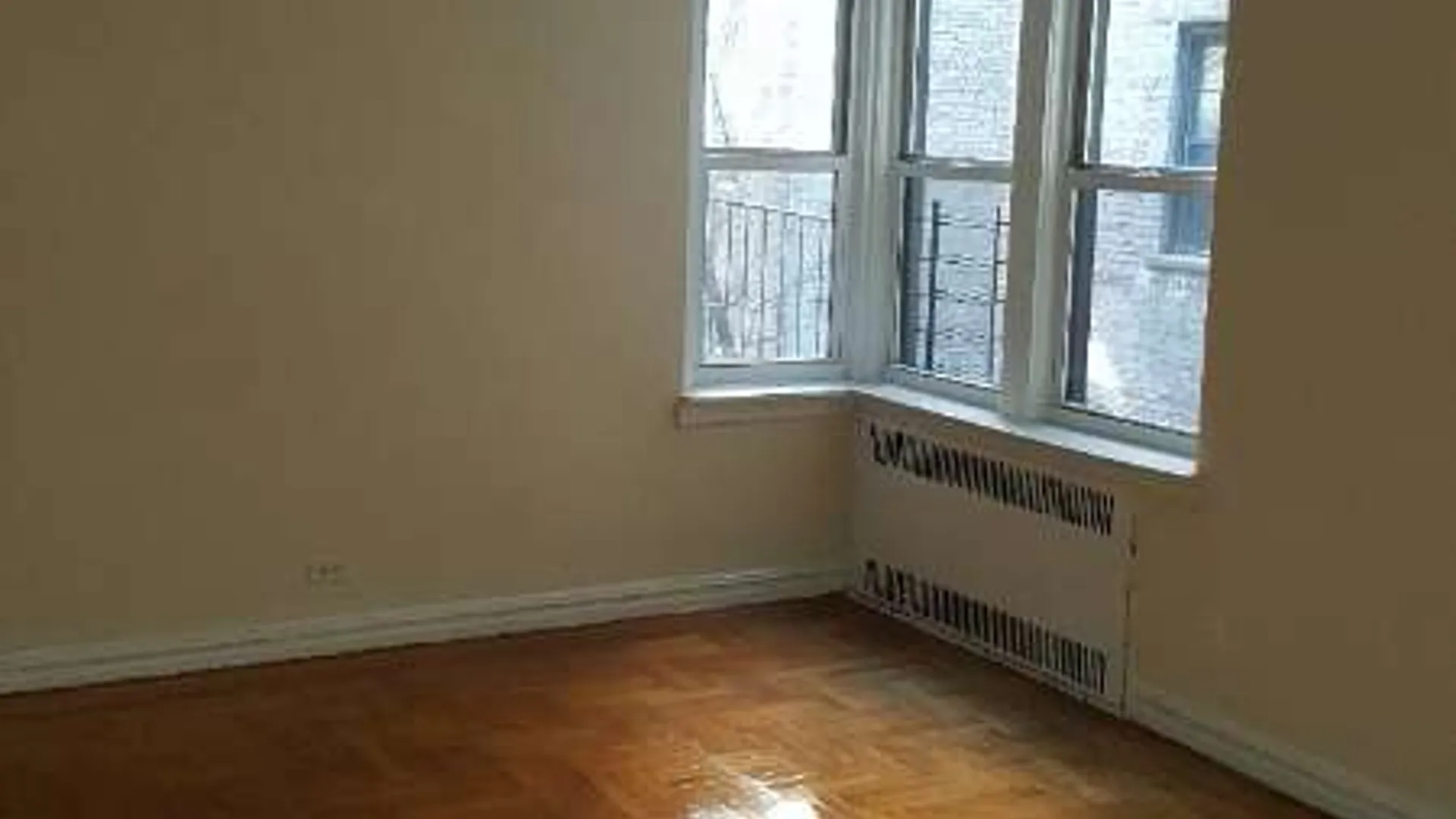 Property at 300 Ocean Parkway, Brooklyn, NY 11218 4