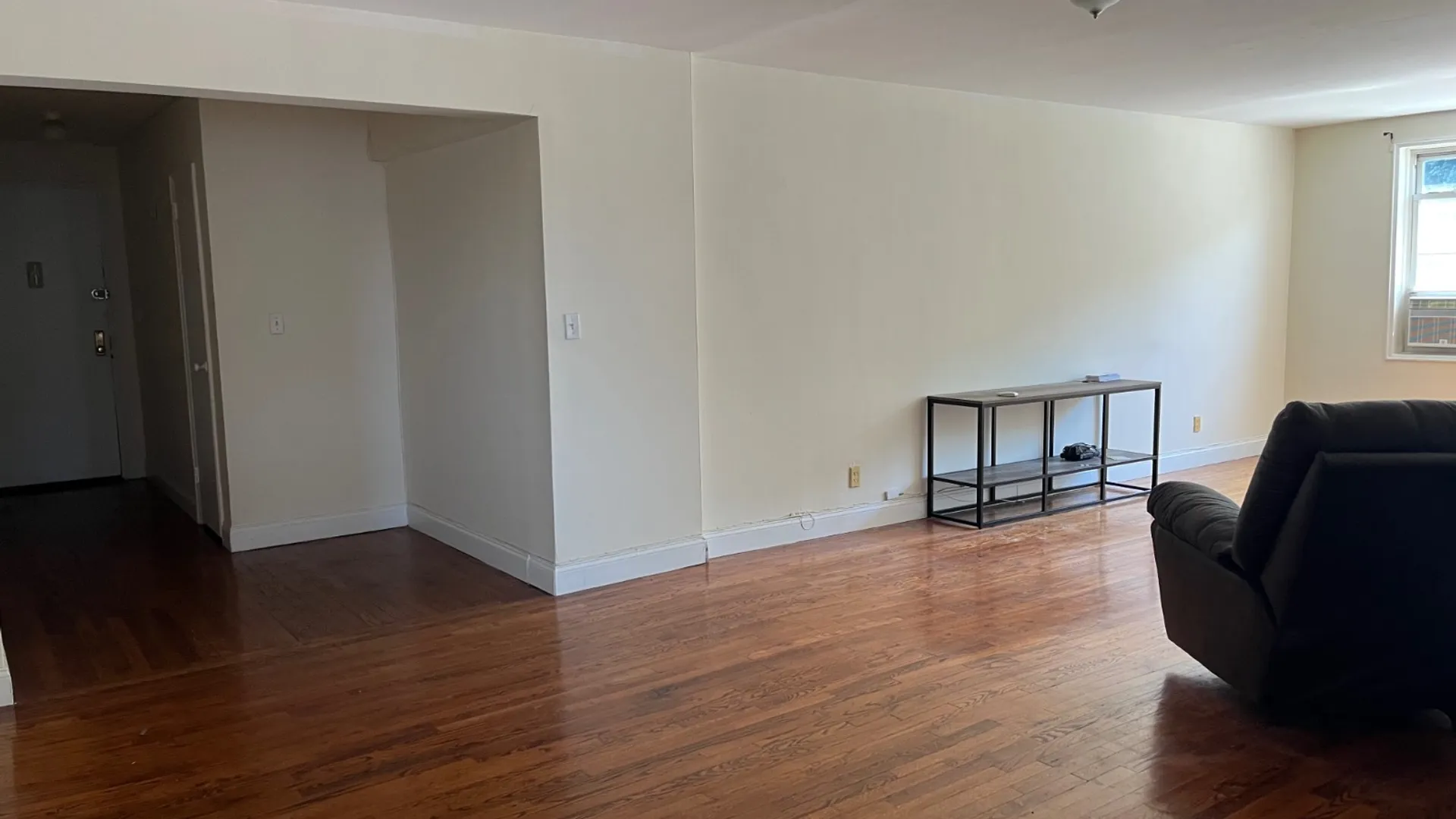 Property at 709 Warburton, Yonkers, NY 10701 4