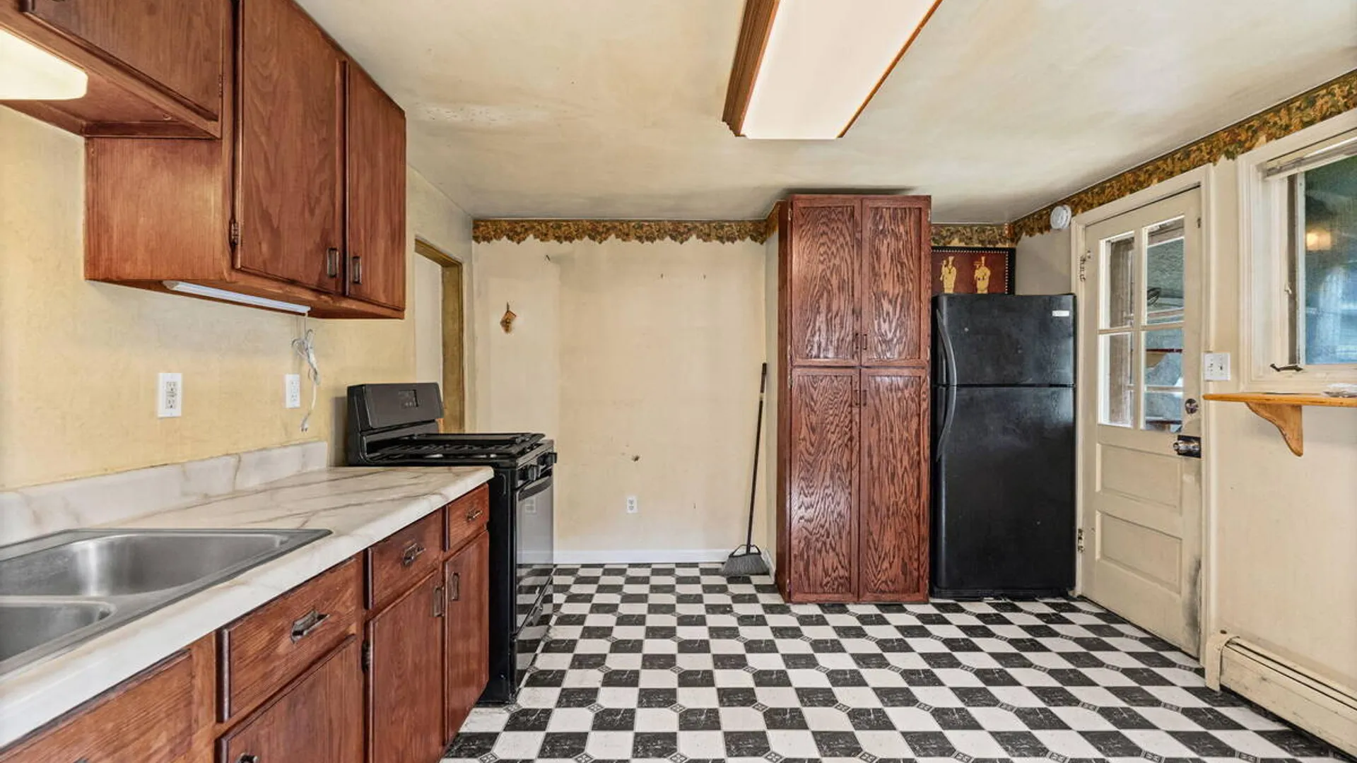 Property at 13 Sand Street, Albany, NY 12209 11