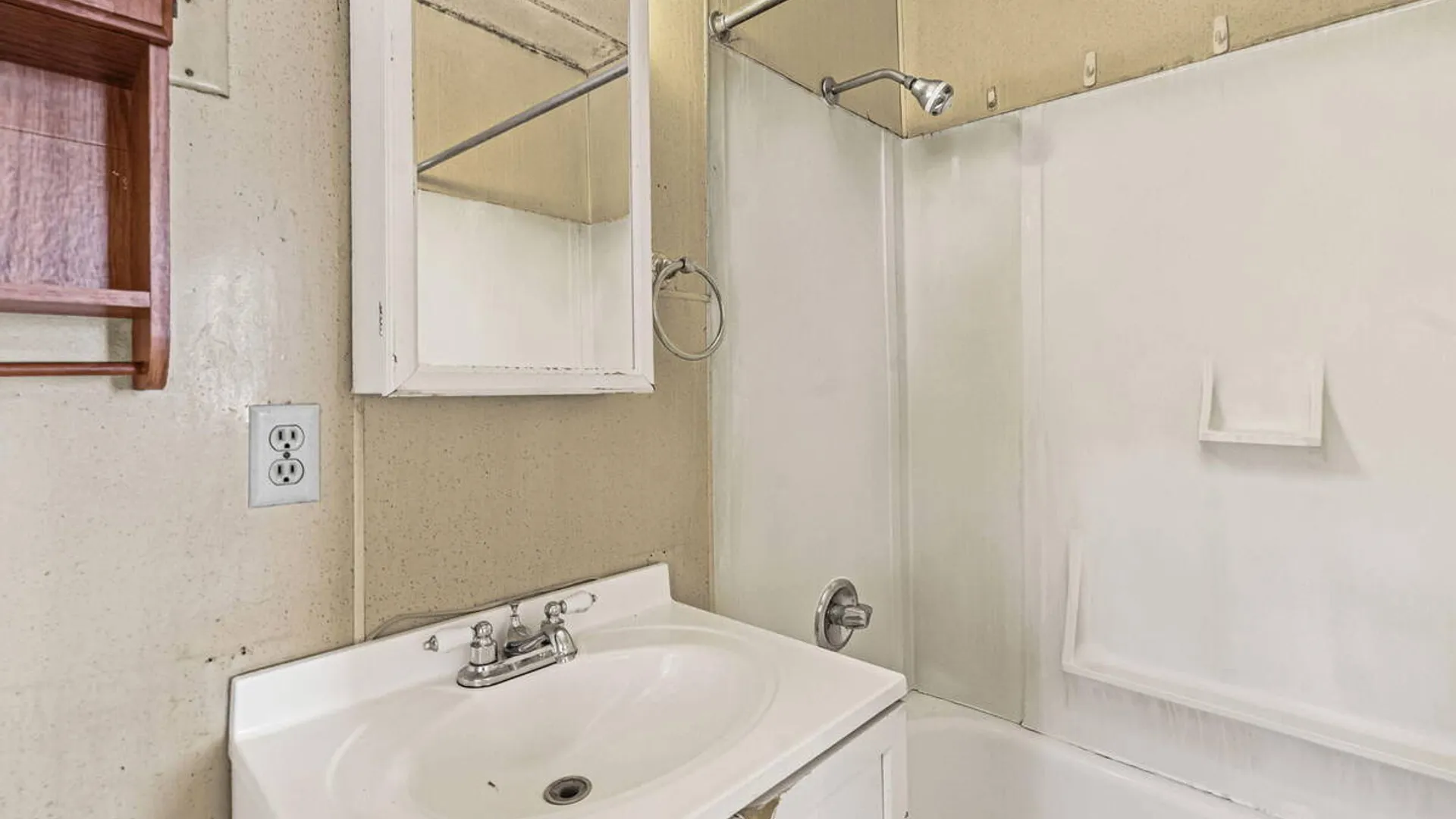 Property at 13 Sand Street, Albany, NY 12209 19