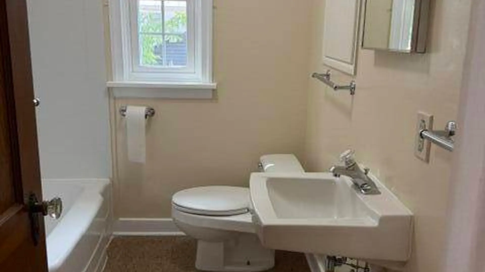Property at 1366 Helderberg Avenue, Rotterdam, NY 12306 13