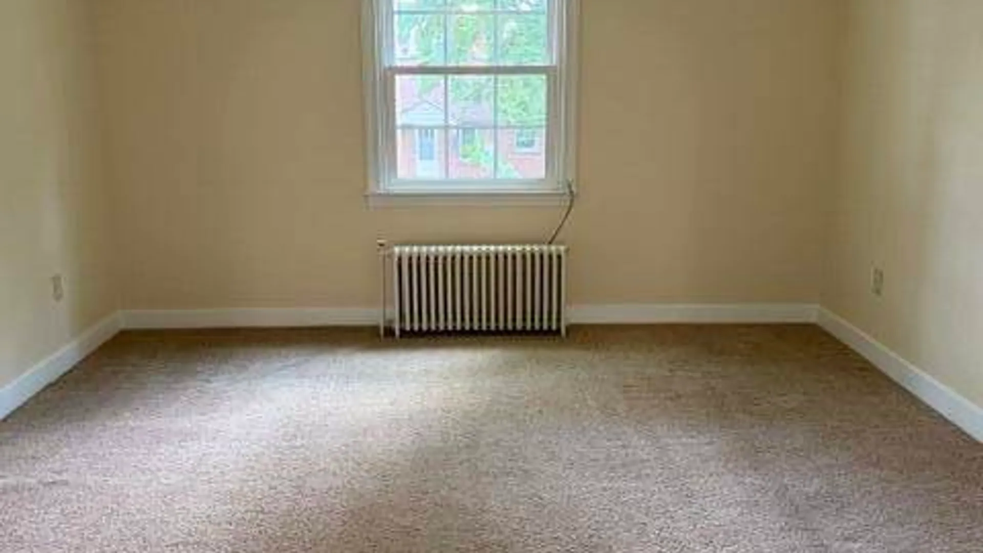 Property at 1366 Helderberg Avenue, Rotterdam, NY 12306 3