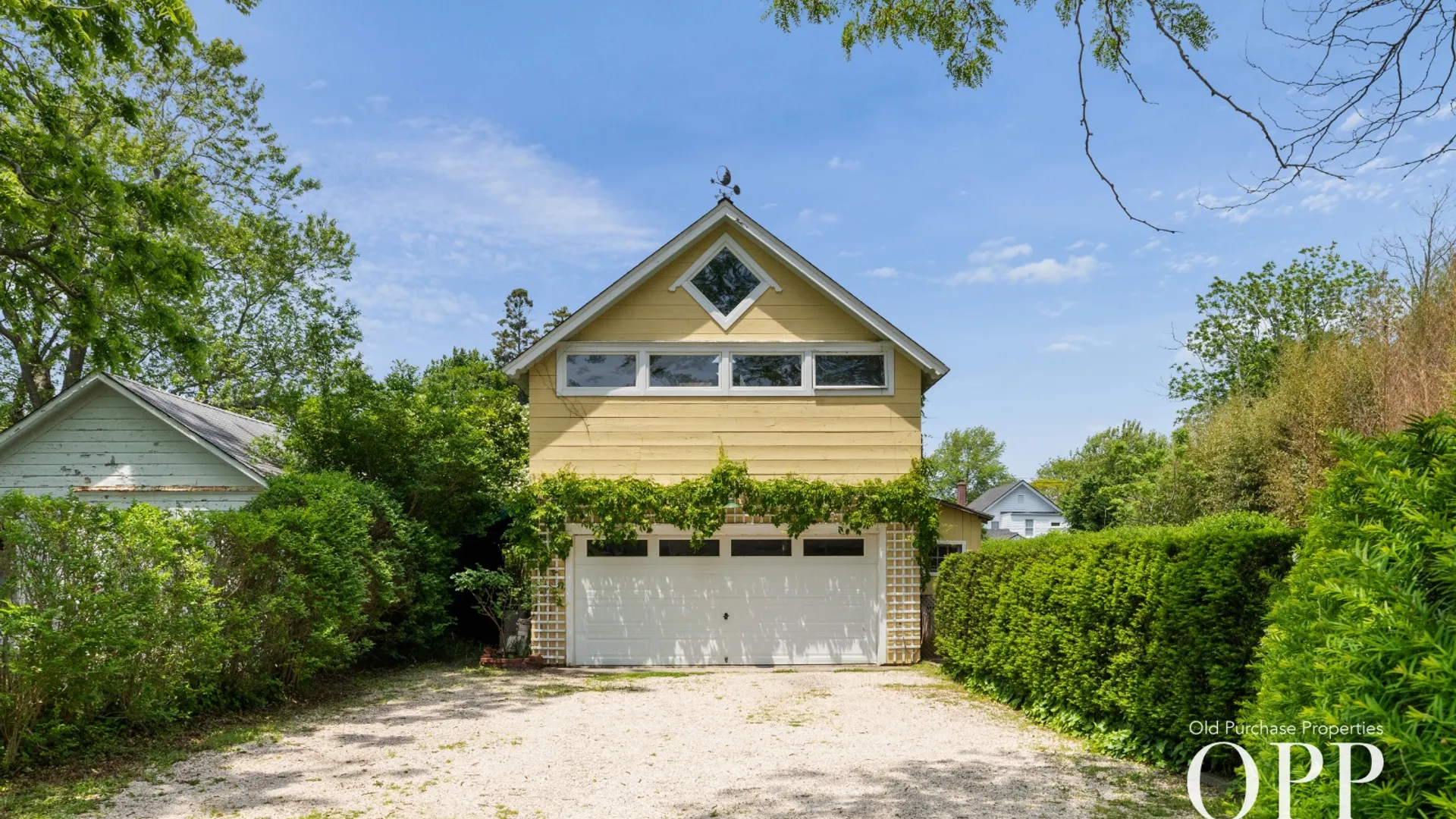 Property at 27 bell street, Bellport Village, NY 11713 12