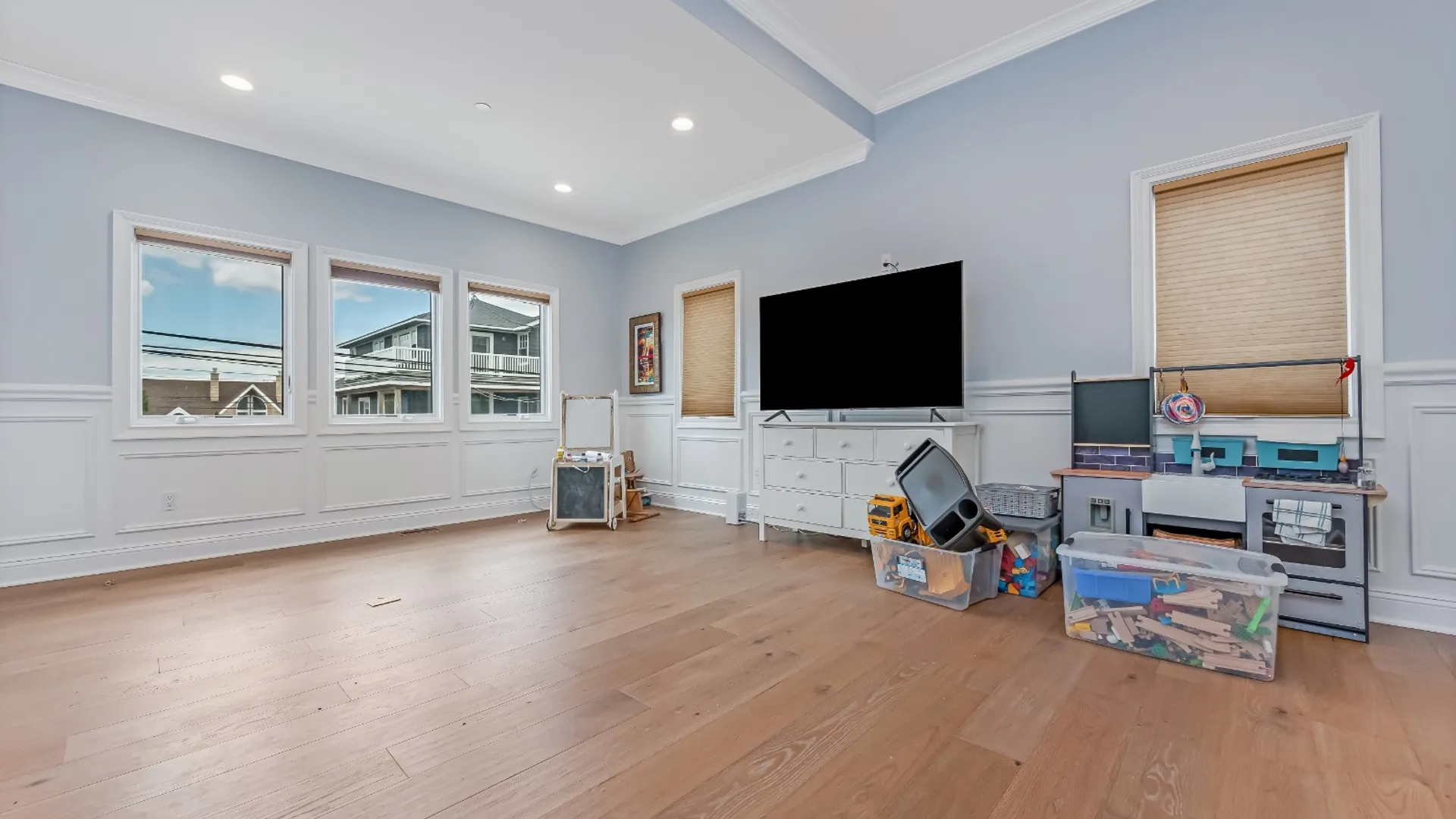 Property at 29 Bath, lido beach, NY 11561 11