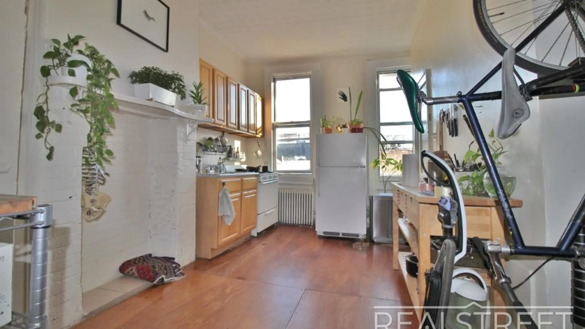 Property at 1154 Myrtle Avenue, Brooklyn, NY 11221 3