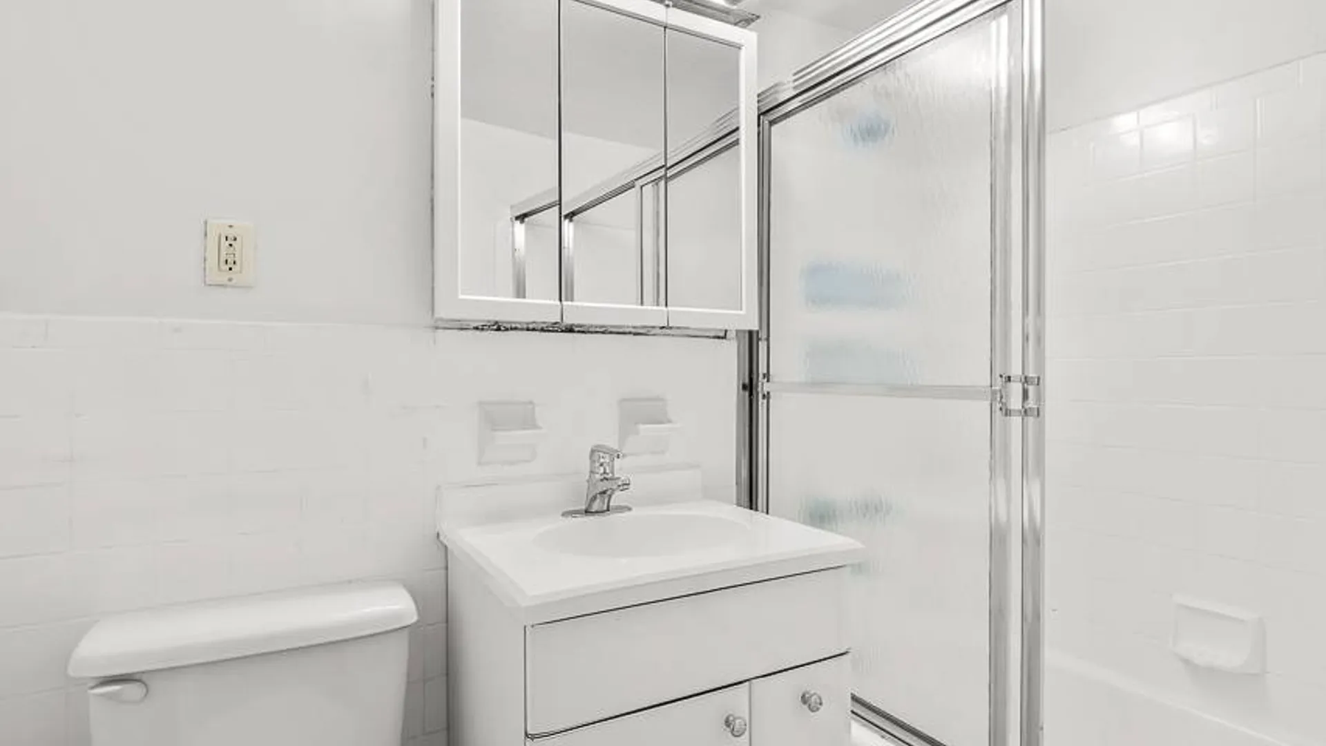 Property at 155 East 34th Street, New York, NY 10016 7