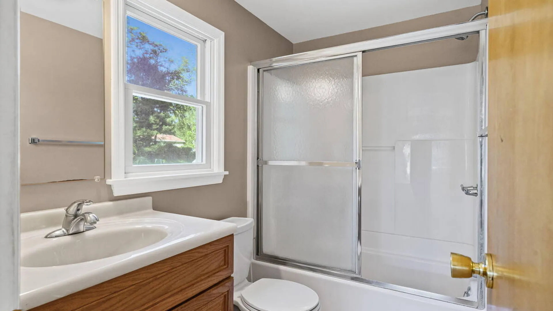 Property at 21 Laury Lane, Glenville, NY 12302 19