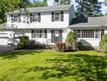 Property at 21 Laury Lane, Glenville, NY 12302