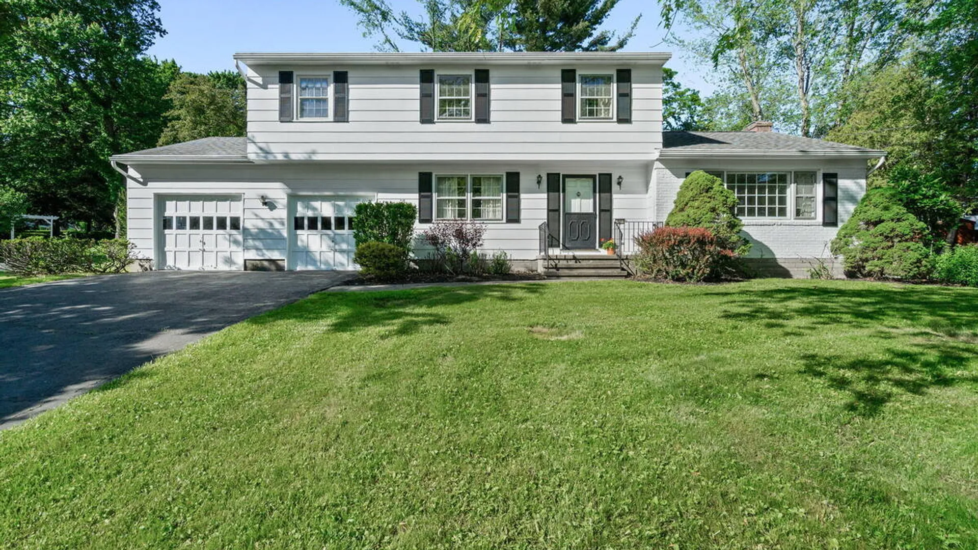 Property at 21 Laury Lane, Glenville, NY 12302 2