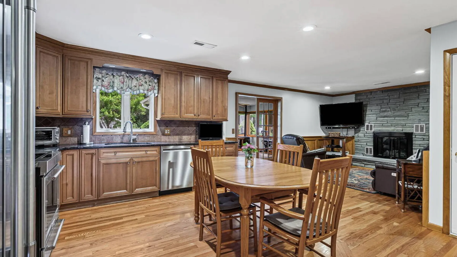 Property at 1037 St Lucille Drive, Rotterdam, NY 12306 12