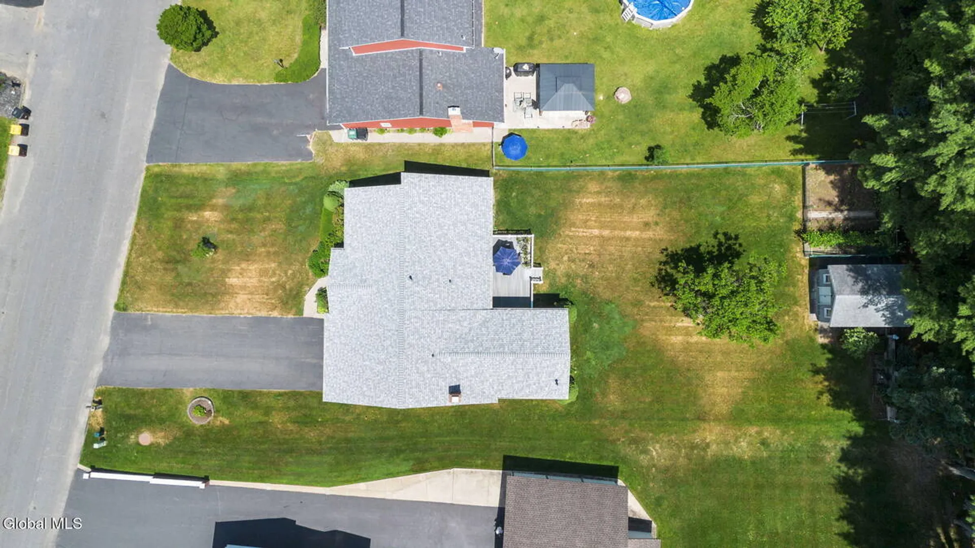 Property at 1037 St Lucille Drive, Rotterdam, NY 12306 40
