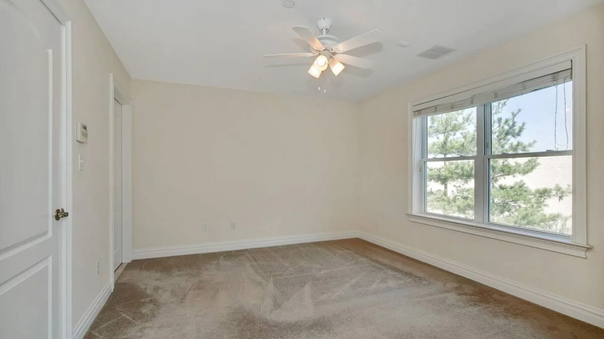 Property at 34 Della Drive, West Babylon, NY 11704 12