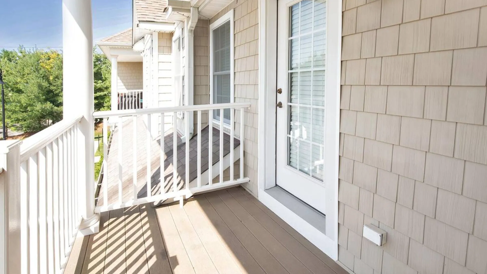 Property at 34 Della Drive, West Babylon, NY 11704 6
