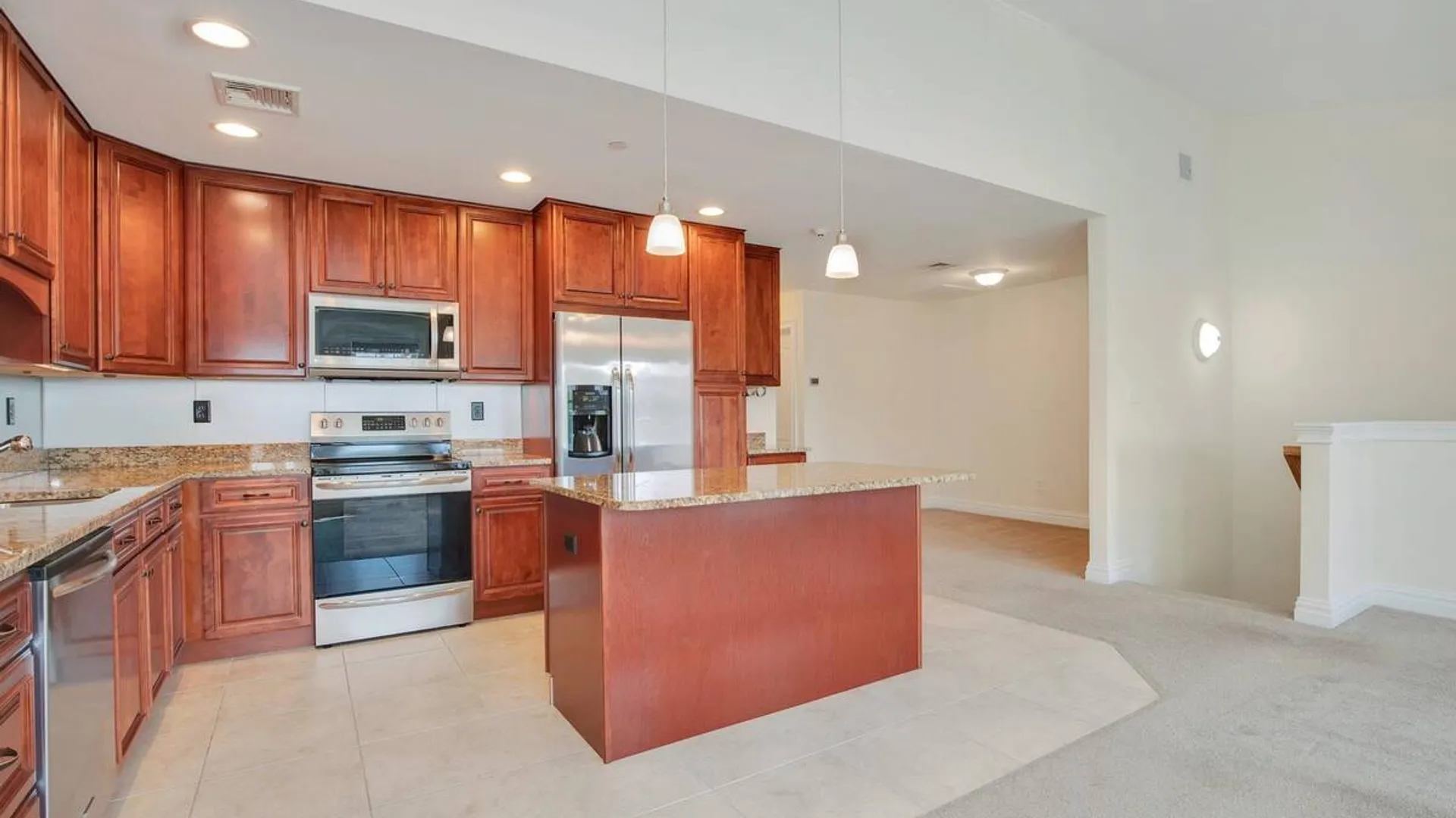 Property at 34 Della Drive, West Babylon, NY 11704 8