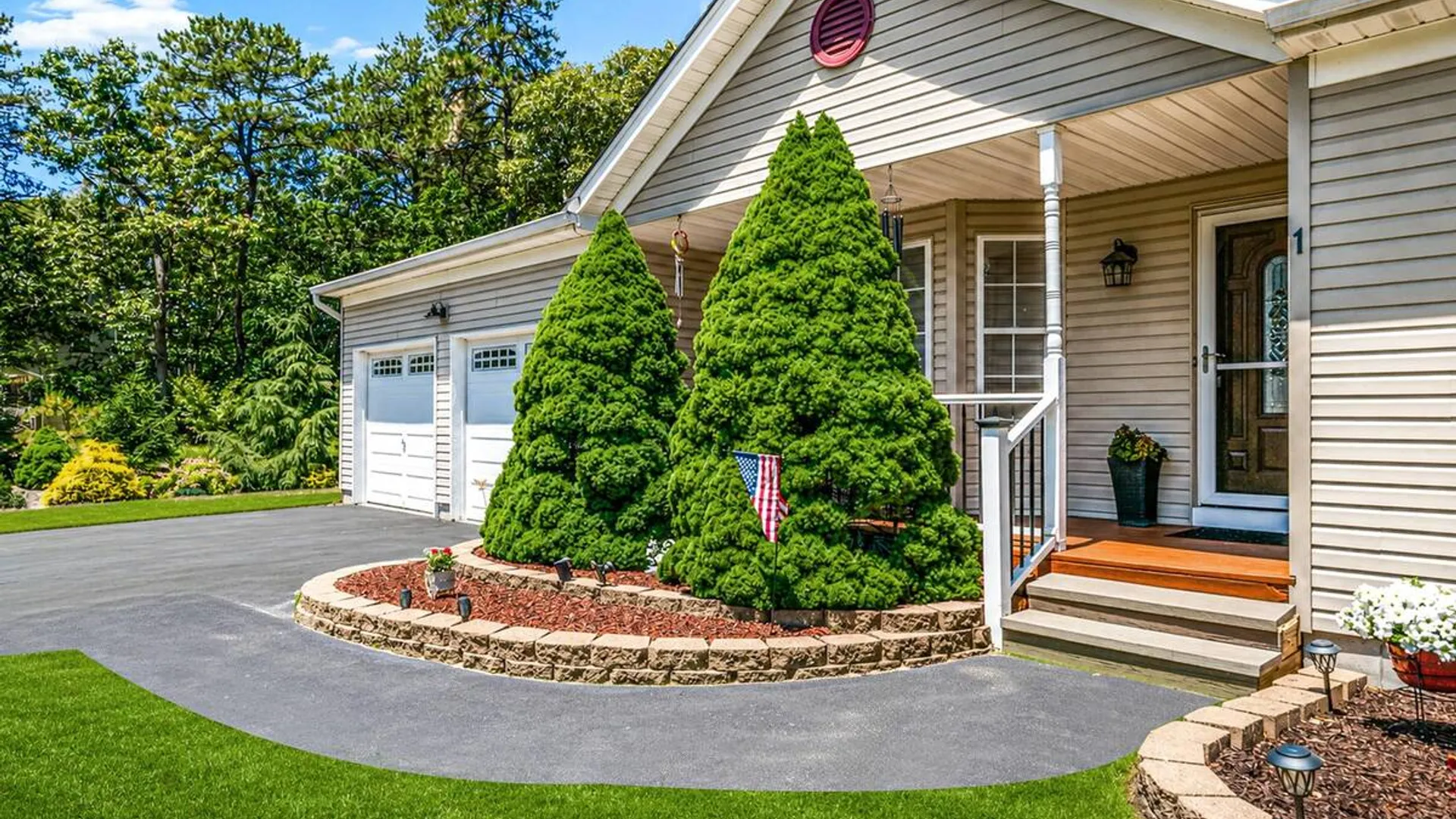 Property at 1 Peter Street, Coram, NY 11727 4