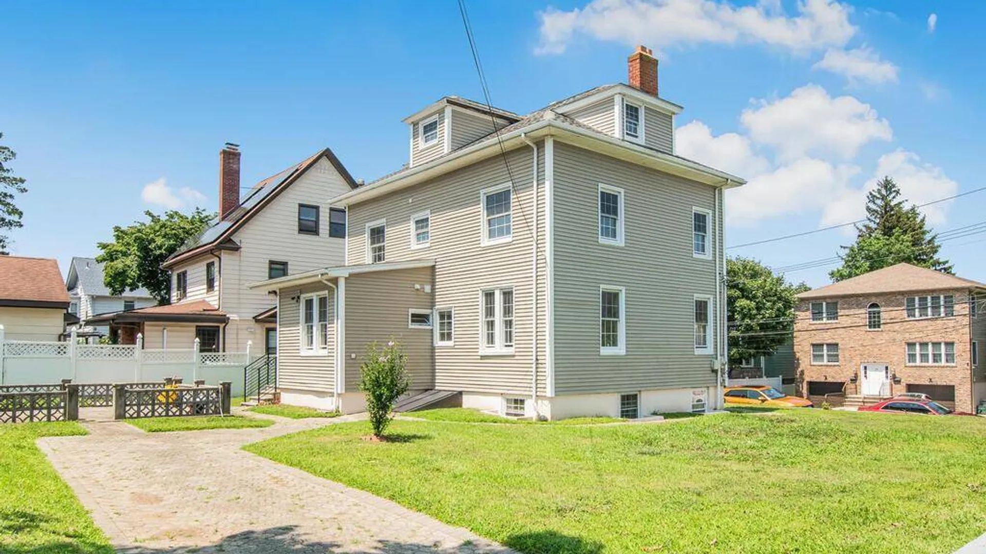 Property at 70 Normandy Rd, Yonkers, NY 10701 3