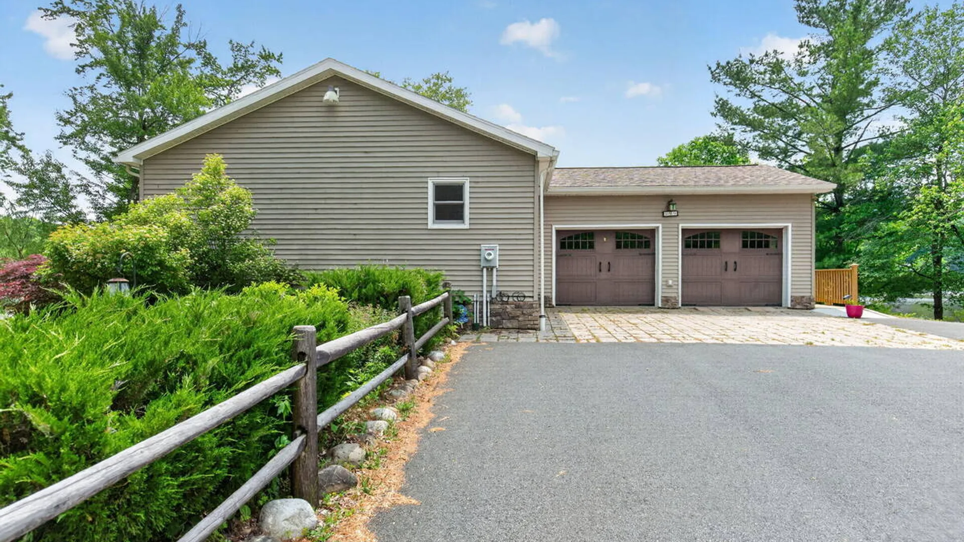 Property at 99 Turnabout Road, Sand Lake, NY 12196 16
