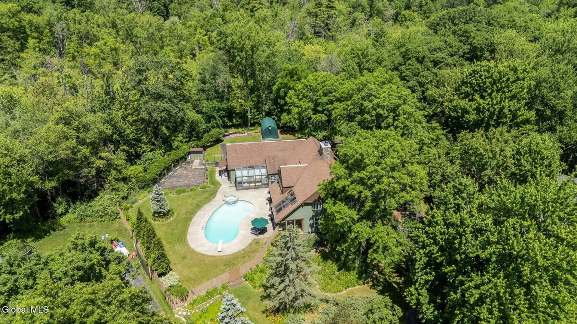 Property at 35 Lincoln Mall, Niskayuna, NY 12309 10