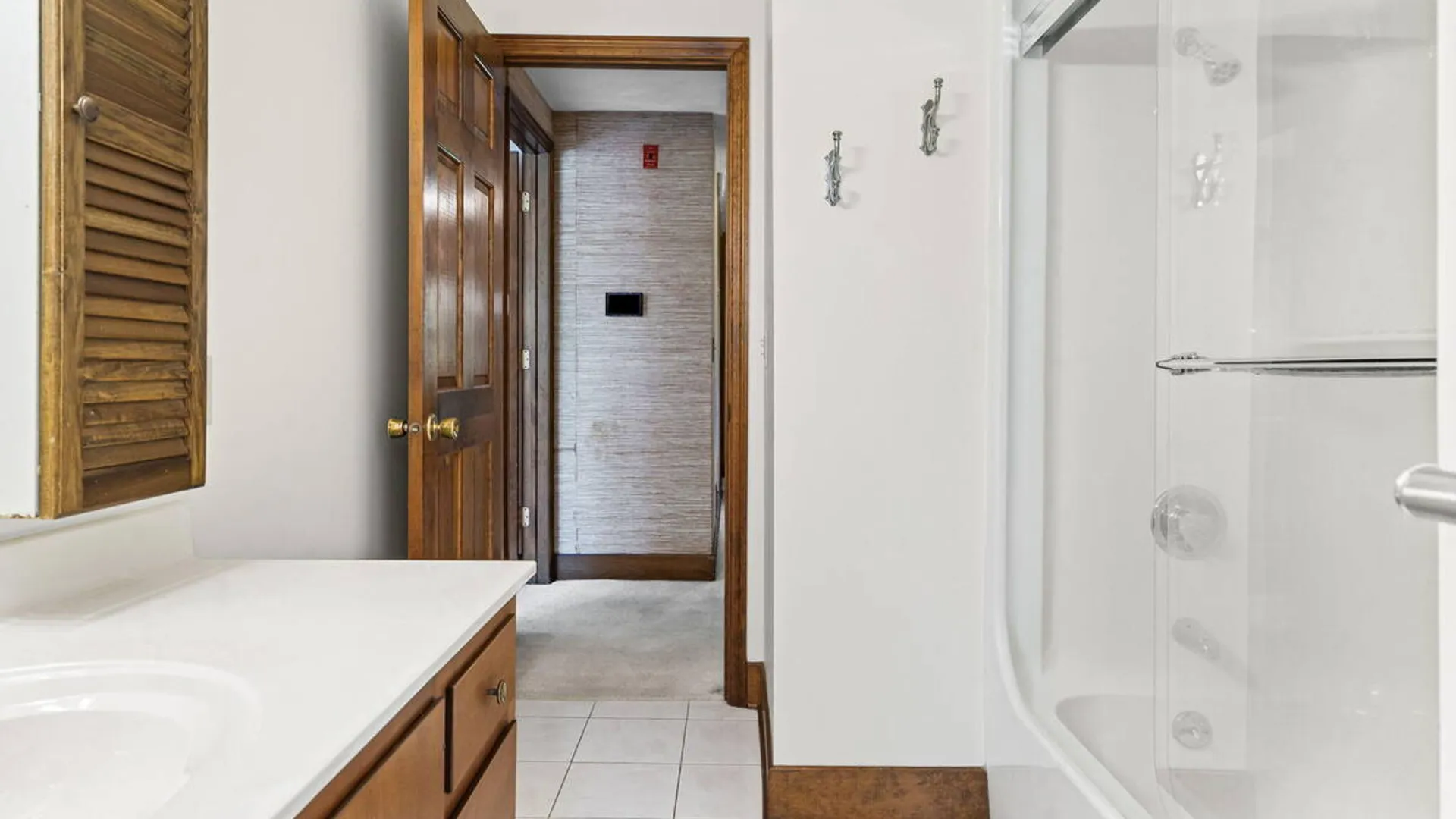 Property at 35 Lincoln Mall, Niskayuna, NY 12309 64